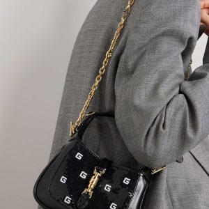 GUCCI-2-13-scaled-e1740506974482