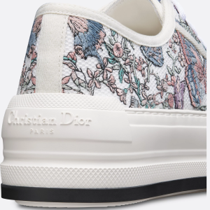 Walk_n_Dior Platform Sneaker Detailed view