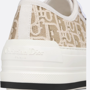 Walk_n_Dior Platform Sneaker Detailed view