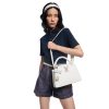 路易威登-lv-x-tm-capucines-bb-手袋-capucines-时尚手袋--M13253_PM1_Cropped worn view